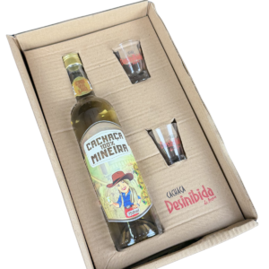 CACHAÇA 100% MINEIRA CARVALHO 750ML + 2 BEBIDAS 50ML + 2 COPOS PERNONALIZADOS DE VIDRO