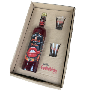 LICOR FINO HOT LOVE 750ML + 2 BEBIDAS 50ML + 2 COPOS PERNONALIZADOS DE VIDRO